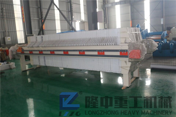 購(gòu)買(mǎi)板框壓濾機(jī)設(shè)備，推薦您選擇洛陽(yáng)隆中重工