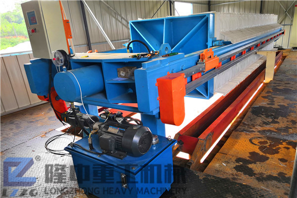 投資洗沙生產(chǎn)線一年盈利多少？關(guān)鍵看您選哪家尾礦污泥壓濾機(jī)