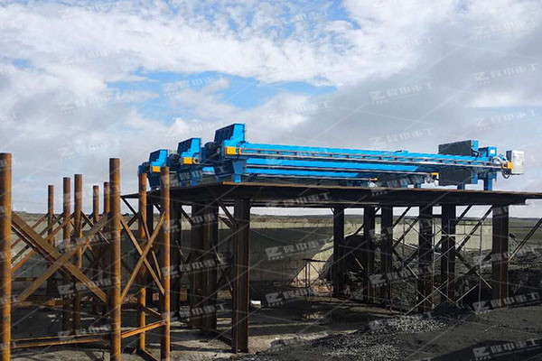 污泥壓濾機過濾結(jié)束后發(fā)現(xiàn)濾液渾濁，這是怎么回事呢?