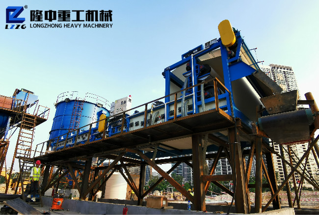 壓濾機現(xiàn)場